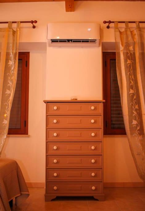 ניקוטרה A Rizzilla Guest House מראה חיצוני תמונה