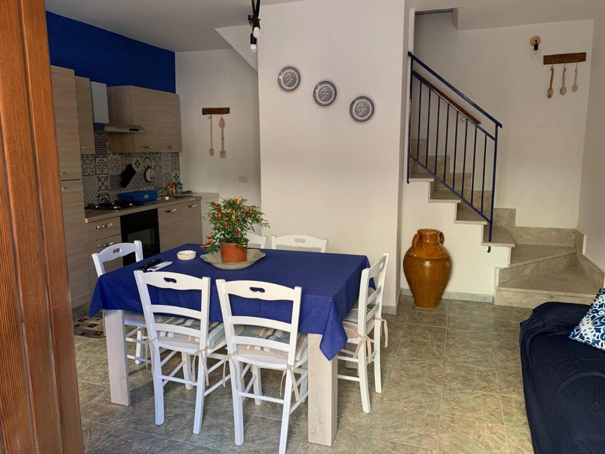 ניקוטרה A Rizzilla Guest House מראה חיצוני תמונה